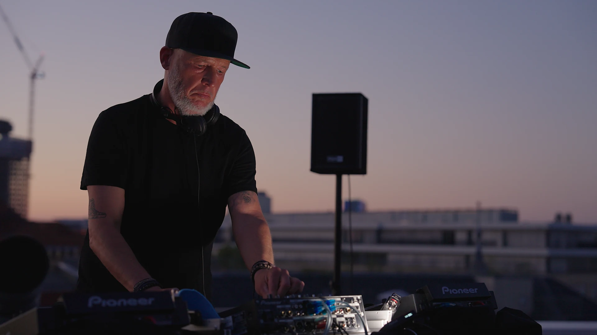 Working the decks at dusk, Live Music Set