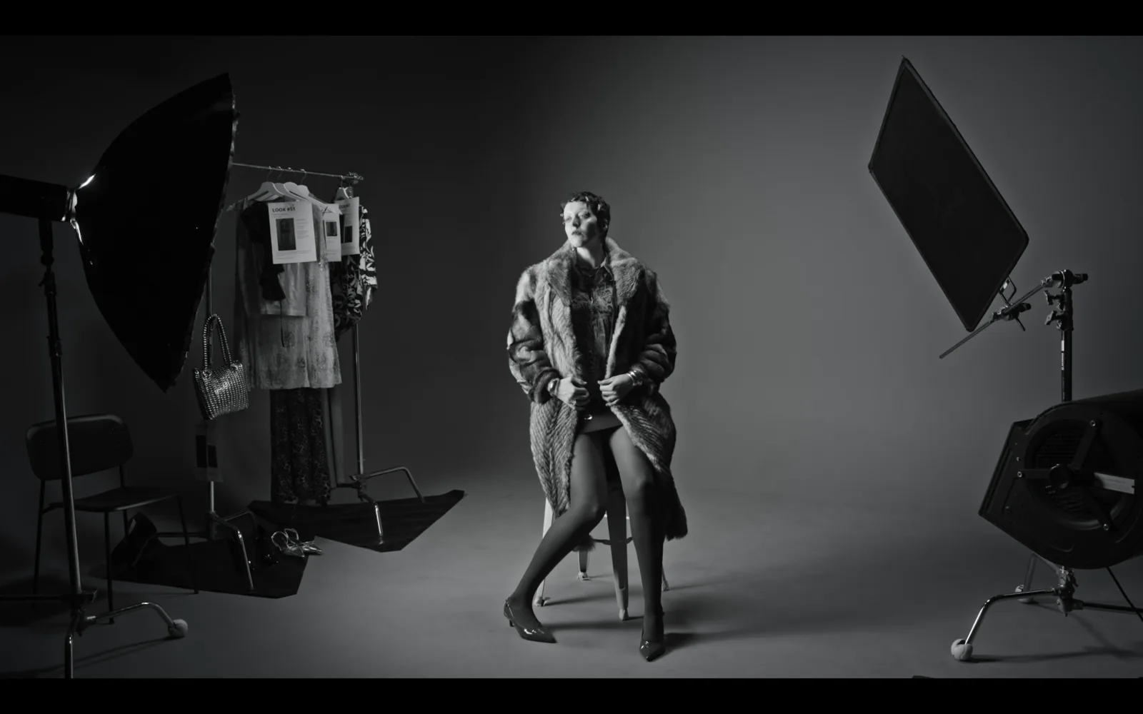 Studio lighting setup in frame, Smile, Now!